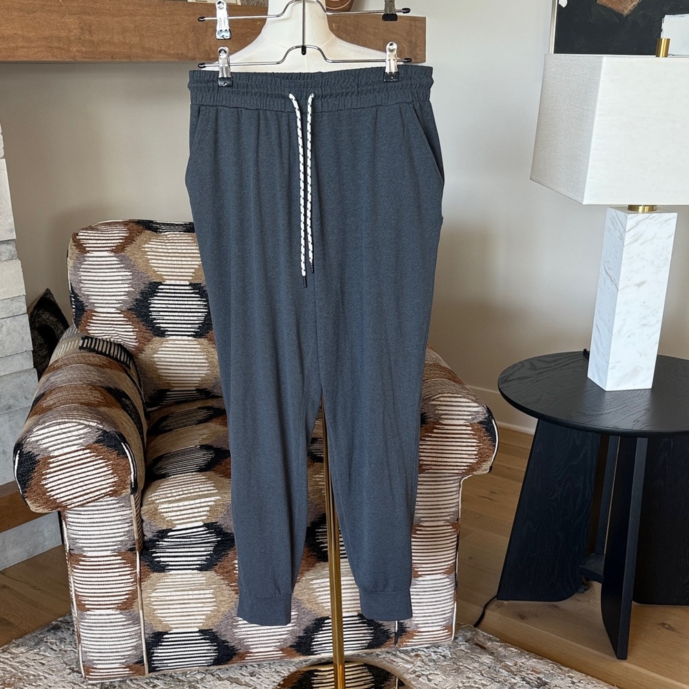 Evereve Thread & Supply Joggers